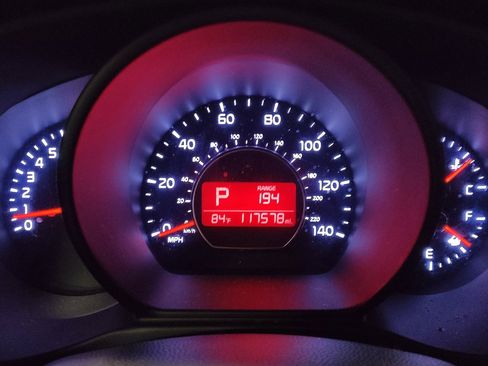 Used 2018 Kia Soul image 23