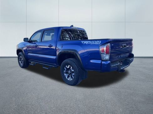 Certified 2022 Toyota Tacoma TRD Off-Road w/ Technology Package image 7