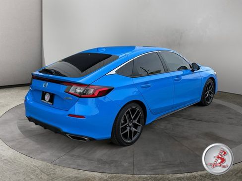 Used 2023 Honda Civic Sport Touring image 4