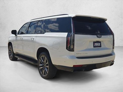 Used 2022 Cadillac Escalade ESV Sport w/ Touring Package AWD/4WD image 8