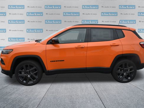 New 2026 Jeep Compass Latitude image 9