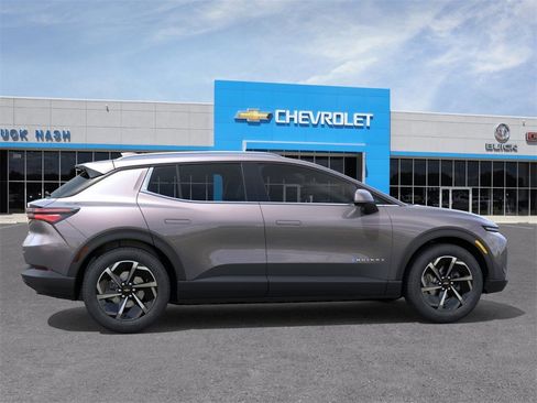 New 2026 Chevrolet Equinox EV LT image 5