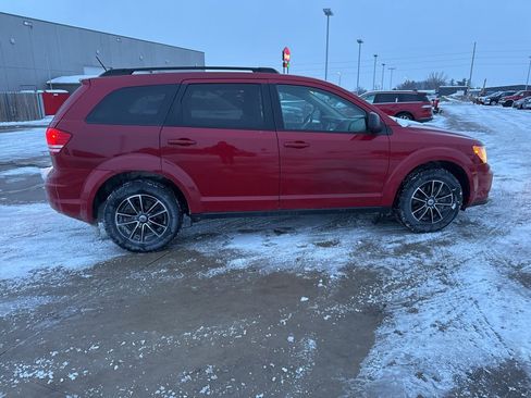 Used 2018 Dodge Journey SE w/ Blacktop Package image 6