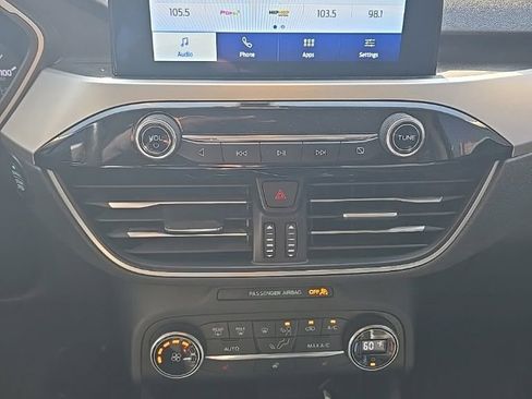 Used 2020 Ford Escape SEL image 5