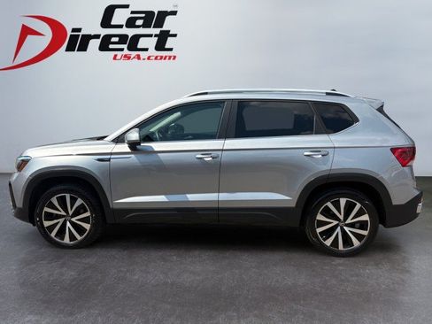 Used 2022 Volkswagen Taos SE AWD/4WD image 13