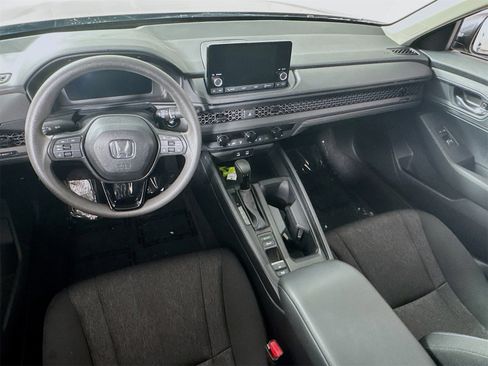 Certified 2025 Honda Accord LX image 18