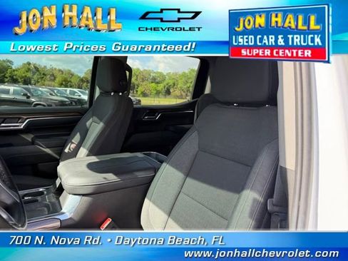 Used 2024 Chevrolet Silverado 1500 LT Trail Boss image 17