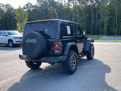 Used 2025 Jeep Wrangler Rubicon AWD/4WD image 9