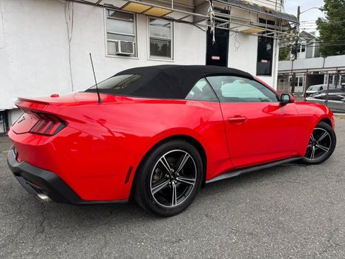 Used 2025 Ford Mustang Premium RWD image 4