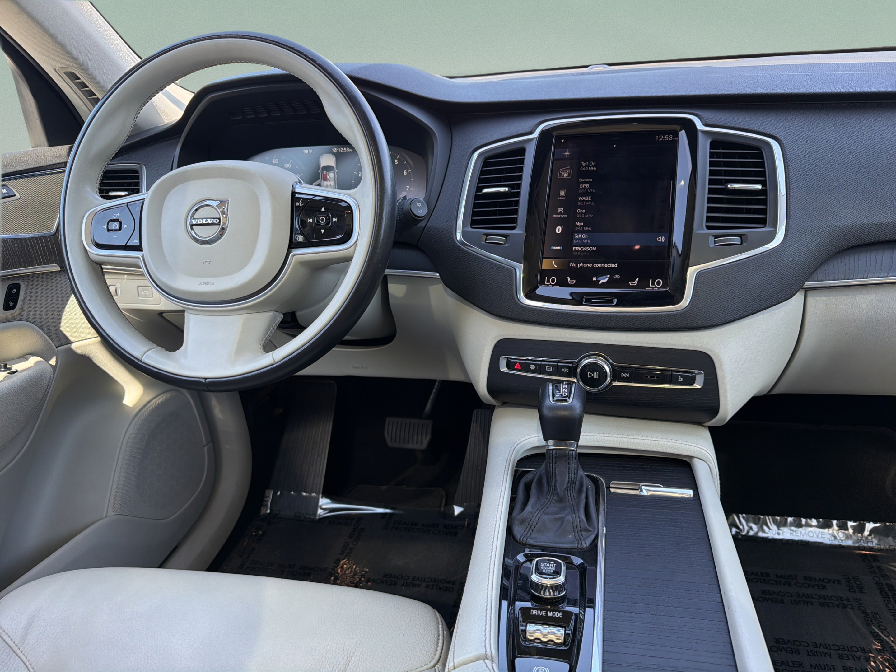 Used 2020 Volvo XC90 T6 Momentum AWD/4WD image 10