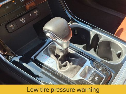 Used 2024 Kia Carnival SX Prestige FWD image 24