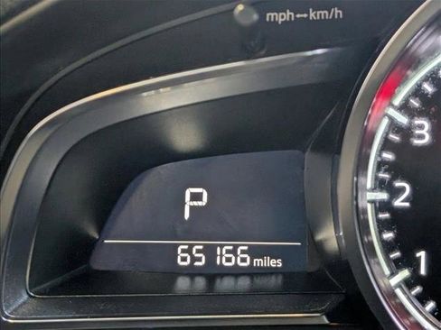 Used 2018 MAZDA MAZDA3 Grand Touring image 11