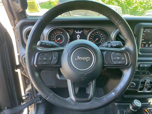 Used 2022 Jeep Wrangler Unlimited Sport AWD/4WD image 14