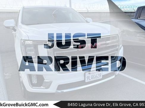 Used 2024 GMC Yukon XL SLT RWD image 1