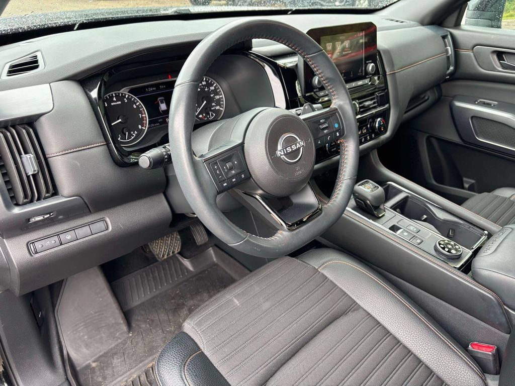 Used 2024 Nissan Pathfinder Rock Creek AWD/4WD image 6