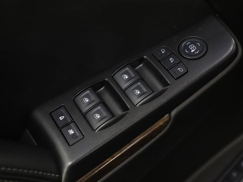 Used 2016 Chevrolet Tahoe LT image 25