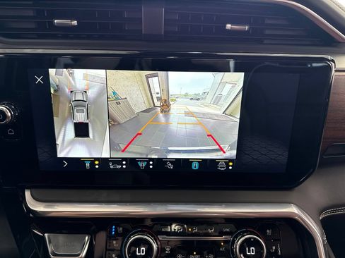 Used 2022 GMC Sierra 1500 Denali Ultimate AWD/4WD image 28