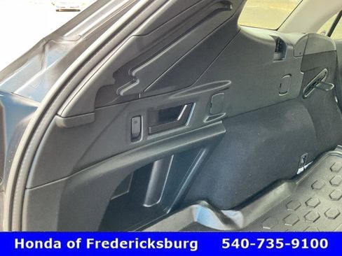 Used 2022 Subaru Outback Premium image 14