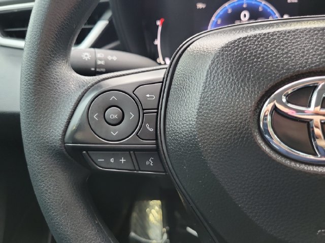 Used 2026 Toyota Corolla LE FWD image 15