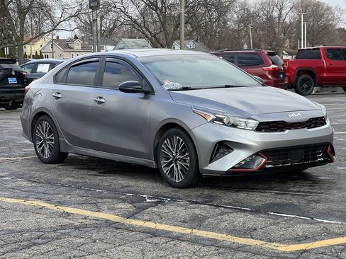 Used 2023 Kia Forte GT-Line w/ GT-Line Premium Package FWD image 7