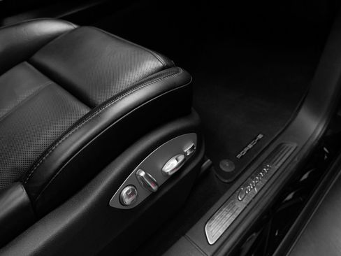 Used 2016 Porsche Cayenne AWD/4WD image 37
