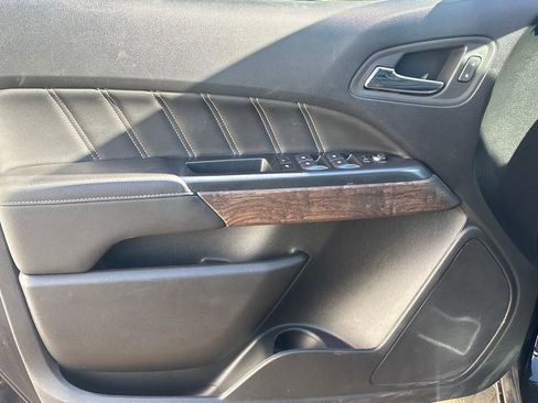 Used 2021 GMC Canyon Denali image 6