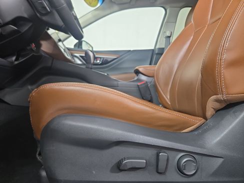 Used 2020 Subaru Outback Touring image 33