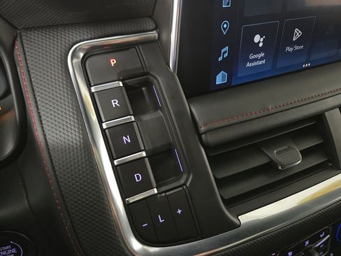 Certified 2024 Chevrolet Suburban RST w/ Luxury Package image 25