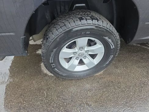 Used 2018 RAM 1500 Express AWD/4WD image 15