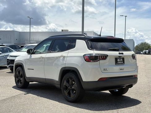 Used 2021 Jeep Compass Latitude FWD image 30