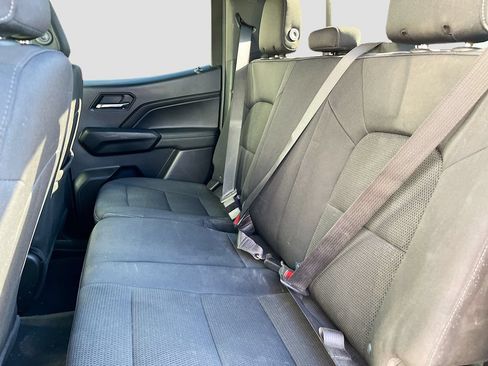 Used 2023 Chevrolet Colorado LT w/ LT Convenience Package II AWD/4WD image 25