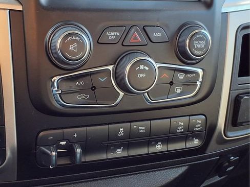 Used 2016 RAM 1500 Big Horn image 9