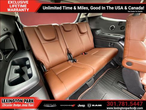 Used 2019 Subaru Ascent Touring AWD/4WD image 25