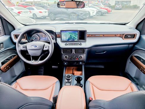 Used 2024 Ford Maverick Lariat w/ 4K Tow Package image 38