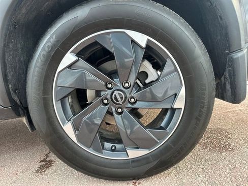 Used 2026 Nissan Rogue SV w/ Cold Weather Package image 28