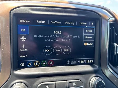 Used 2020 Chevrolet Silverado 2500 High Country w/ Technology Package AWD/4WD image 42