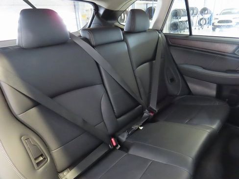 Used 2019 Subaru Outback 3.6R Limited image 33