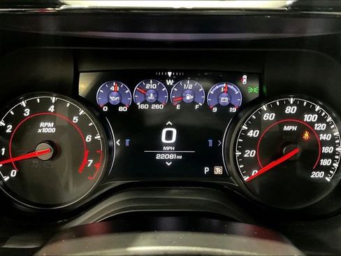 Used 2022 Chevrolet Camaro SS RWD image 12