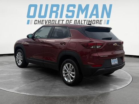 Used 2025 Chevrolet TrailBlazer LS w/ LS Convenience Package image 4