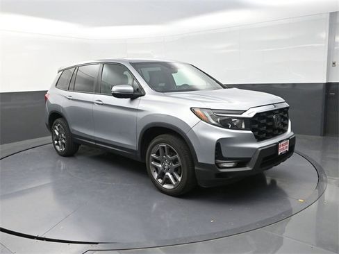 Used 2023 Honda Passport EX-L image 9