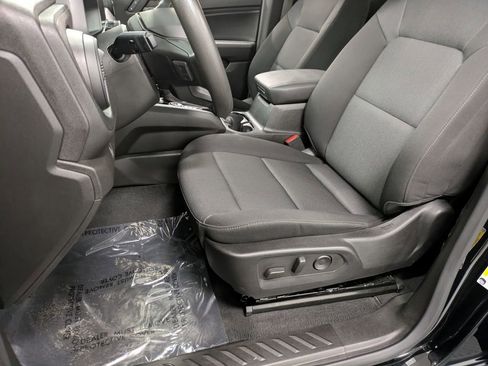 Used 2024 Chevrolet Colorado Trail Boss w/ Advanced Trailering Package image 11