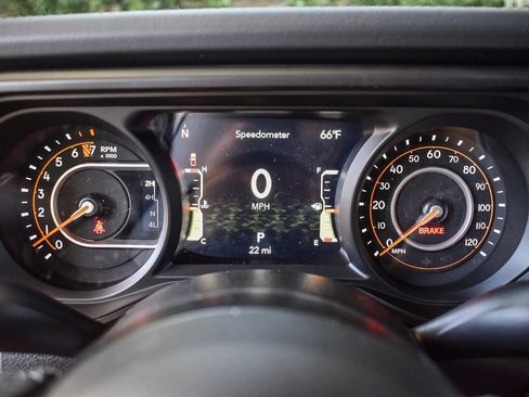 New 2026 Jeep Gladiator Mojave w/ Steel Bumper Group image 19