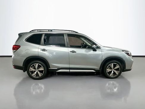 Used 2019 Subaru Forester Touring w/ Popular Package #3 image 5