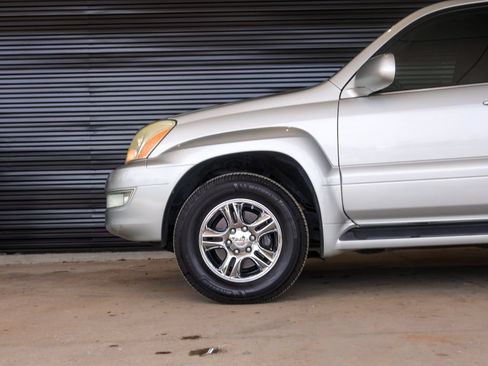 Used 2004 Lexus GX 470 AWD/4WD image 13