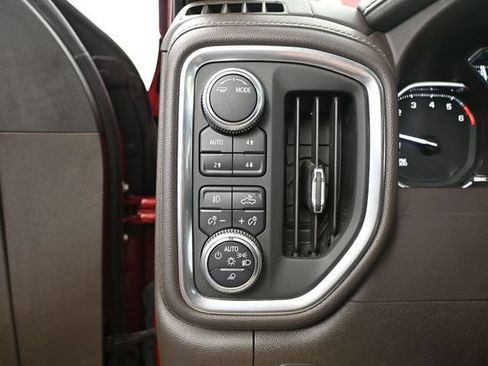 Used 2020 GMC Sierra 1500 SLT w/ SLT Premium Plus Package AWD/4WD image 39
