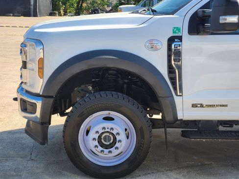 Used 2024 Ford F550 4x4 Crew Cab Super Duty image 7