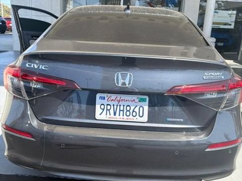 Used 2025 Honda Civic Sport image 5