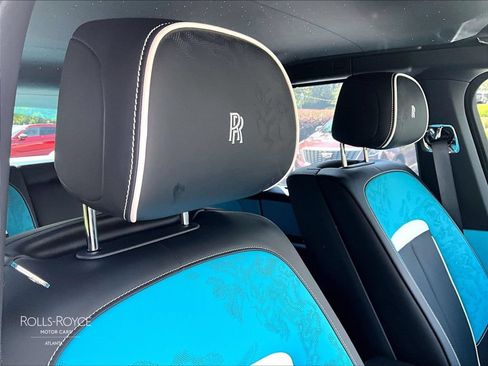 Certified 2025 Rolls-Royce Cullinan AWD/4WD image 31