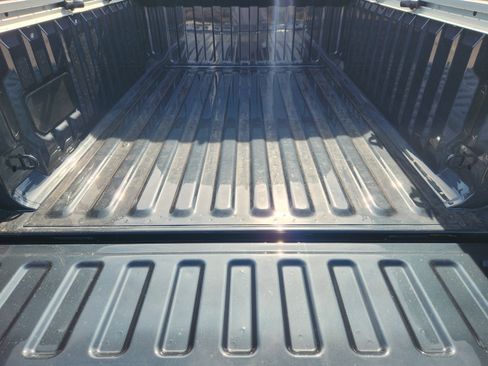 New 2026 RAM 1500 4x4 Crew Cab image 23