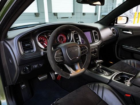 Used 2021 Dodge Charger SRT Hellcat image 17